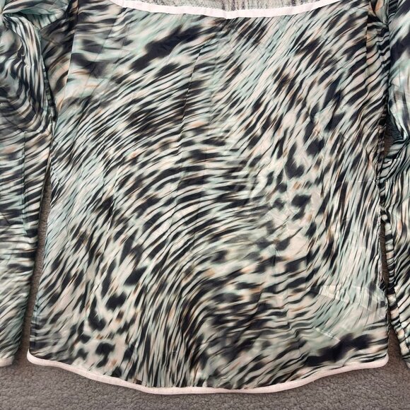 Nike Tech Hyperfuse Windrunner Women’s Medium 100% Nylon Jacket Animal‎ Print - Picture 10 of 12